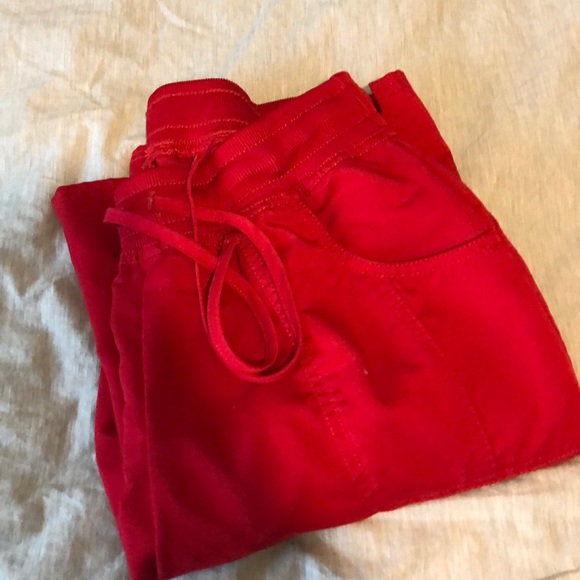 Scrubs - Picture 3 of 3